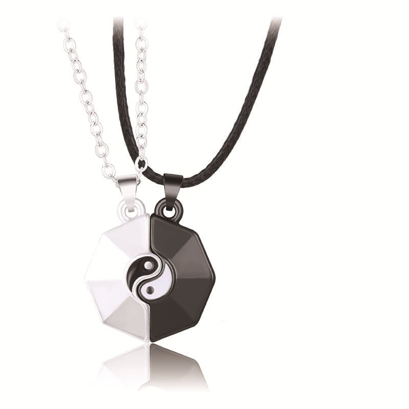 Magnetic Necklace Ying & Yang